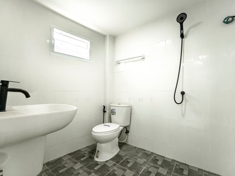 บ้านแฝด ซอยเทิดราชัน 17, กรุงเทพ, สีกัน, ดอนเมือง, กรุงเทพ, 160 ตร.ม., บ้านแฝด ขาย, โดย NR AGENT, 500211832 - DDproperty.com