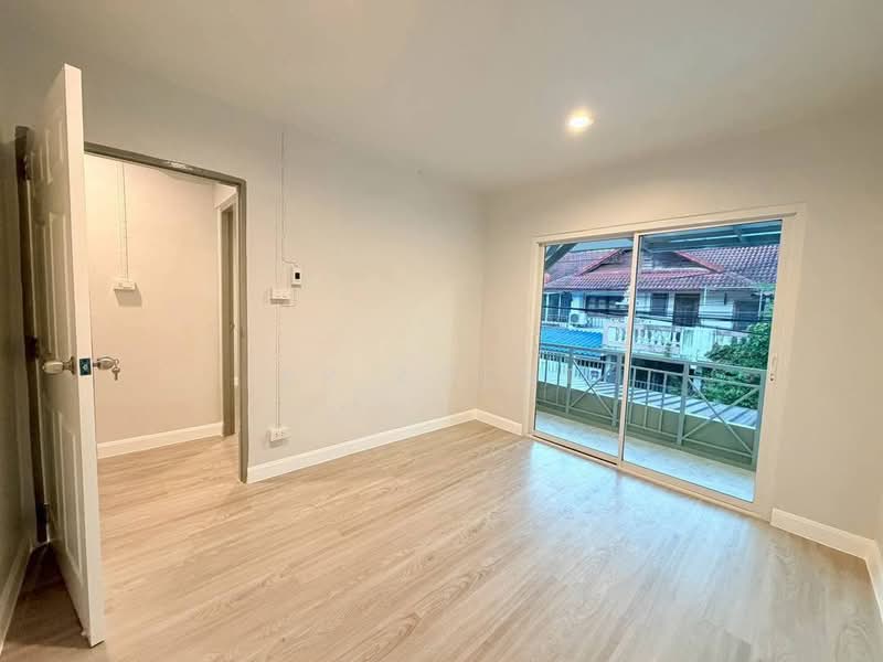 Baan Phrueksa 3 Bang Bua Thong, Nonthaburi, Soi Moobaan Phrueksa 3, Bang Khu Rat, Bang Bua Thong, Nonthaburi, 3 Bedrooms, 100 sqm, Townhouse For Sale, by NR AGENT, 500211842 - DDproperty.com