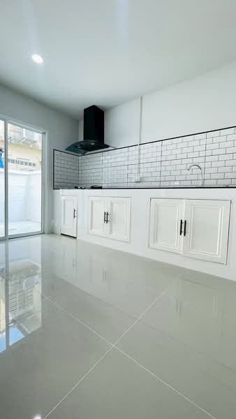 BUSARIN BANGBUATHONG, Nonthaburi, Phimonrat, Bang Bua Thong, Nonthaburi, 3 Bedrooms, 98 sqm, Townhouse For Sale, by NR AGENT, 500211843 - DDproperty.com
