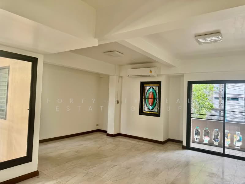 For Rent - ให้เช่าโฮมออฟฟิศ 4ชั้น, Bangkok