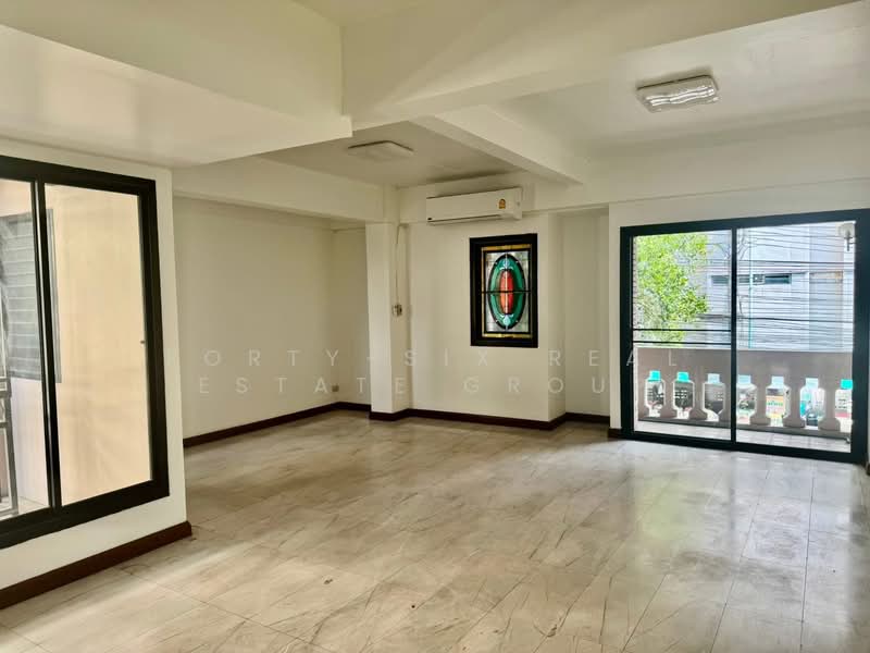 For Rent - ให้เช่าโฮมออฟฟิศ 4ชั้น, Bangkok