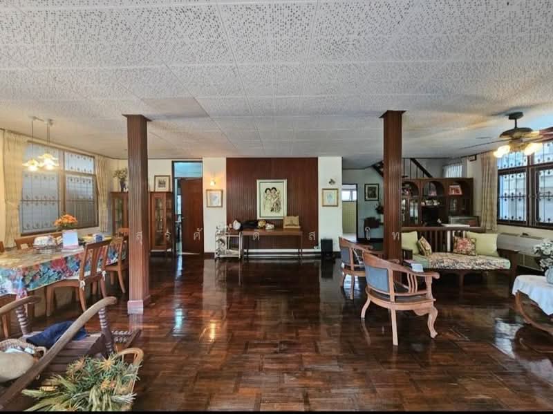 For Sale - Detached home 95SQW Ratchadapisek32 5bed3bathrooms, Bangkok