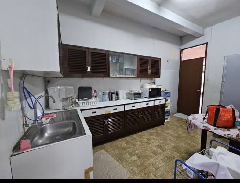 ขาย - บ้านเดี่ยว 95ตรว 5ห้องนอน 3ห้องน้ำ ที่จอดรถ2คัน รัชดาภิเษก32 ซอยเสือใหญ่อุทิศ, กรุงเทพ