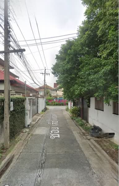 ขาย - บ้านเดี่ยว 95ตรว 5ห้องนอน 3ห้องน้ำ ที่จอดรถ2คัน รัชดาภิเษก32 ซอยเสือใหญ่อุทิศ, กรุงเทพ