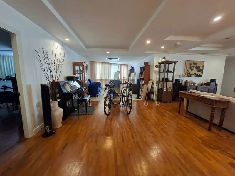 President Park Sukhumvit 24, Bangkok, 99 Sukhumvit 24 Alley, Khlongtoei Nua, Watthana, Bangkok, 3 Bedrooms, 224 sqm, Condo For Sale, by Nopatorn Prem-udom, 500211908 - DDproperty.com