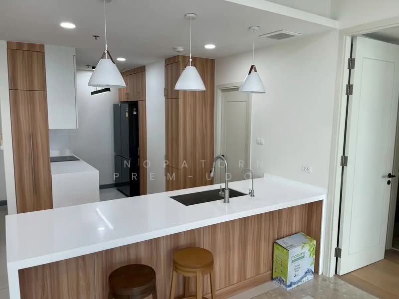 The Empire Place : ดิ เอ็มไพร์ เพลซ, กรุงเทพ, 88 ถนนนราธิวาสราชนครินทร์, ทุ่งมหาเมฆ, สาทร, กรุงเทพ, 183 ตร.ม., คอนโด ขาย, โดย Nopatorn Prem-udom, 500211922 - DDproperty.com