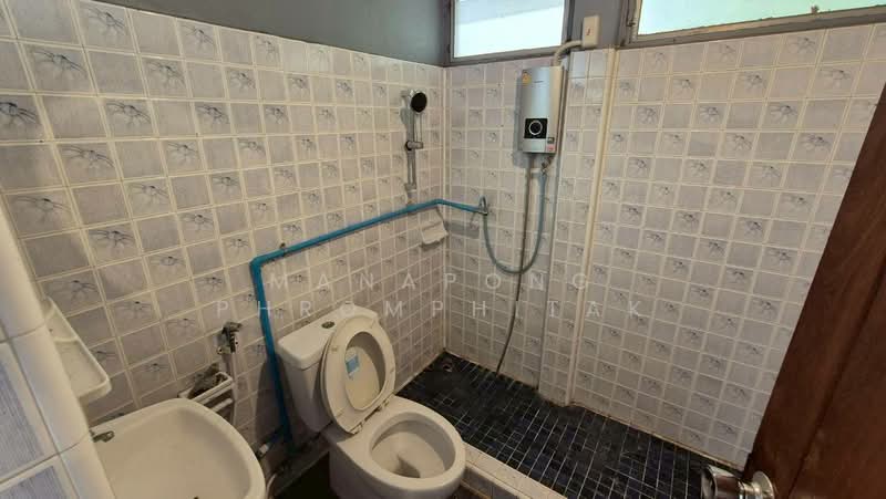 Two-story detached house Seri Thai 57, Bangkok, เสรีไทย 57, Khlong Kum, Bueng Kum, Bangkok, 4 Bedrooms, 250 sqm, Single Detached House For Rent, by Manapong Phromphitak, 500211930 - DDproperty.com