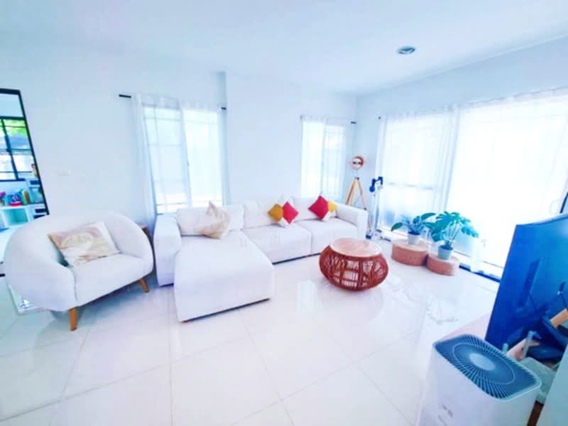 Mantana Lake Watcharapol, Bangkok, Sukhaphiban 5 Road, O-Ngoen, Sai Mai, Bangkok, 4 Bedrooms, 240 sqm, Single Detached House For Rent, by นัฐพงค์ มณีอัครเนตร, 500211940 - DDproperty.com