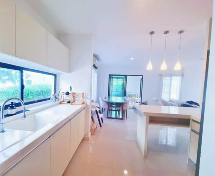 Mantana Lake Watcharapol, Bangkok, Sukhaphiban 5 Road, O-Ngoen, Sai Mai, Bangkok, 4 Bedrooms, 240 sqm, Single Detached House For Rent, by นัฐพงค์ มณีอัครเนตร, 500211940 - DDproperty.com
