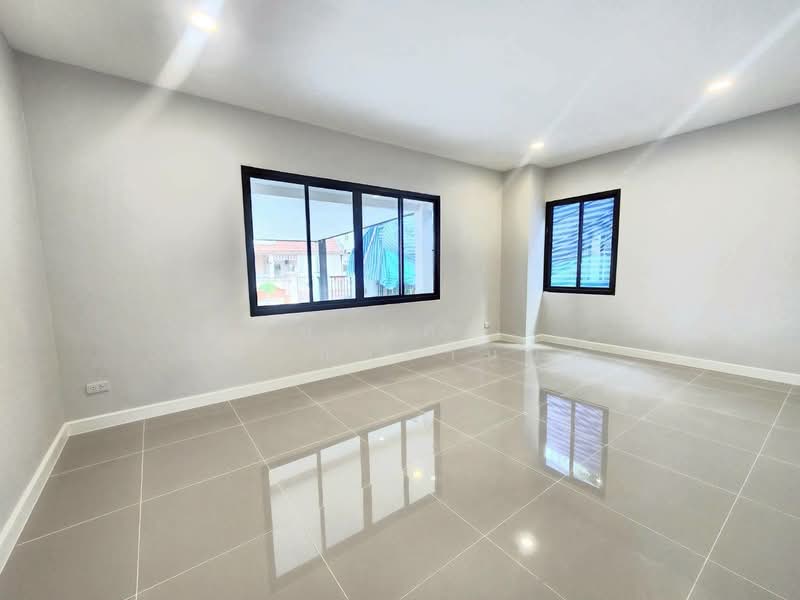 Laddarom Pinklao-Kanchanapisek, Nonthaburi, Kanchanaphisek Road, Bang Muang, Bang Yai, Nonthaburi, 4 Bedrooms, 345 sqm, Single Detached House For Sale, by พเนตร มหามิตรานนท์, 500211982 - DDproperty.com