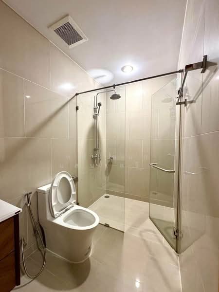 The Empire Place, Bangkok, 88 Narathiwatratchanakharin Road, Thung Maha Mek, Sathon, Bangkok, 2 Bedrooms, 97 sqm, Condo For Rent, by หทัยชนก แสนเสร็จ, 500211985 - DDproperty.com