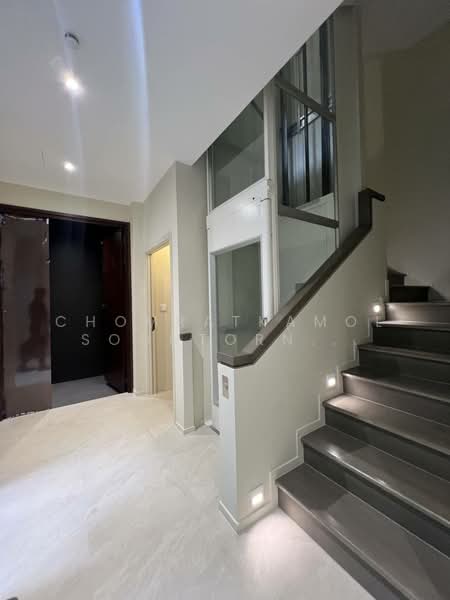 Noble Aqua Riverfront Ratburana : โนเบิล เอควา ริเวอร์ฟร้อนท์ ราษฎร์บูรณะ, กรุงเทพ, 39 Rat Burana Road, ราษฎร์บูรณะ, ราษฎร์บูรณะ, กรุงเทพ, 346 ตร.ม., บ้านเดี่ยว ขาย, โดย Chomratkamol Soontorntarawong (Gor), 500212054 - DDproperty.com