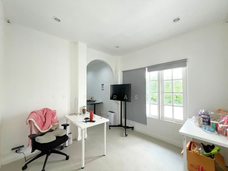 บ้านเดี่ยว ซอยเทิดราชัน 37 ดอนเมือง, Bangkok, Si Khan, Don Mueang, Bangkok, 5 Bedrooms, 325 sqm, Single Detached House For Sale, by Punpapa Rassamee, 500212125 - DDproperty.com