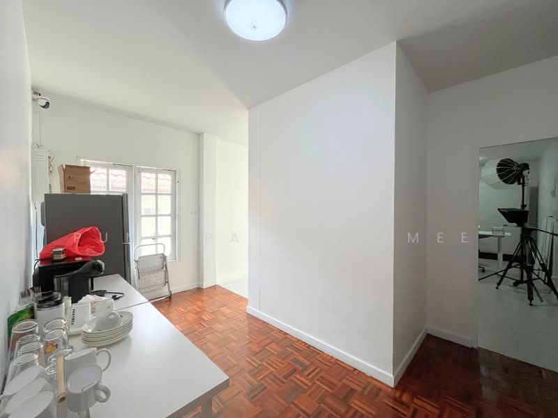 บ้านเดี่ยว ซอยเทิดราชัน 37 ดอนเมือง, Bangkok, Si Khan, Don Mueang, Bangkok, 5 Bedrooms, 325 sqm, Single Detached House For Sale, by Punpapa Rassamee, 500212125 - DDproperty.com