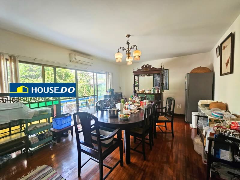 Townhome Sukhumvit 61, Bangkok, Khlong Tan Nua, Watthana, Bangkok, 4 Bedrooms, 300 sqm, Townhouse For Sale, by Sirikamol Choonpicharn, 500212139 - DDproperty.com