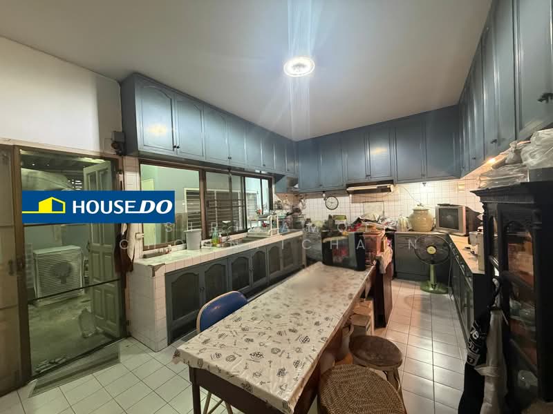 Townhome Sukhumvit 61, Bangkok, Khlong Tan Nua, Watthana, Bangkok, 4 Bedrooms, 300 sqm, Townhouse For Sale, by Sirikamol Choonpicharn, 500212139 - DDproperty.com