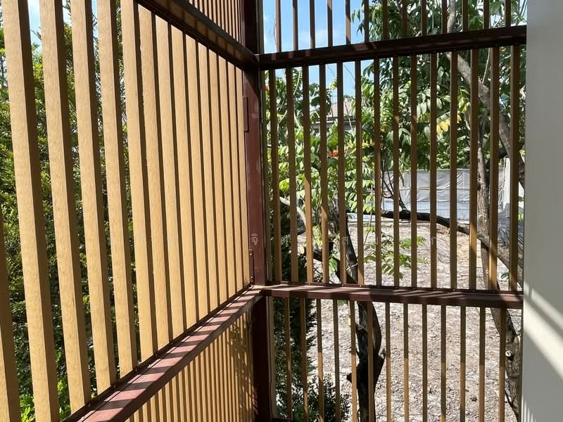 Low-rise Private 2 bedrooms apartment in Yenarkat near Market Place Nanglingee, Bangkok, เย็นอากาศ, Chong Nonsi, Yan Nawa, Bangkok, 2 Bedrooms, 100 sqm, Villa For Rent, by ปรีชา จิตต์สมนึก, 500212141 - DDproperty.com