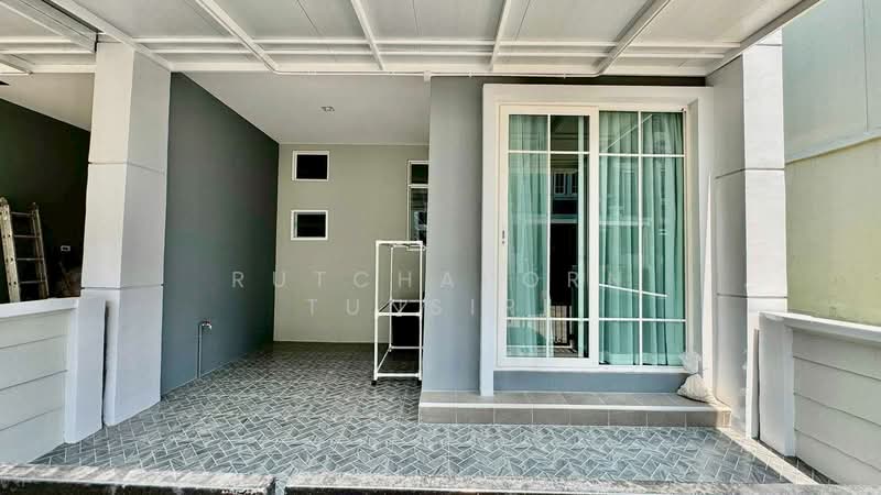 For Rent - ทาวน์เฮ้าส์ในโครงการ ให้เช่า – ใกล้มีโชคพลาซ่า เพียง 5 นาที ค่าเช่า 23,000 บาท / เดือน No.5H643, Chiang Mai