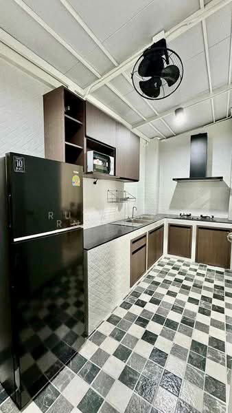 For Rent - ทาวน์เฮ้าส์ในโครงการ ให้เช่า – ใกล้มีโชคพลาซ่า เพียง 5 นาที ค่าเช่า 23,000 บาท / เดือน No.5H643, Chiang Mai