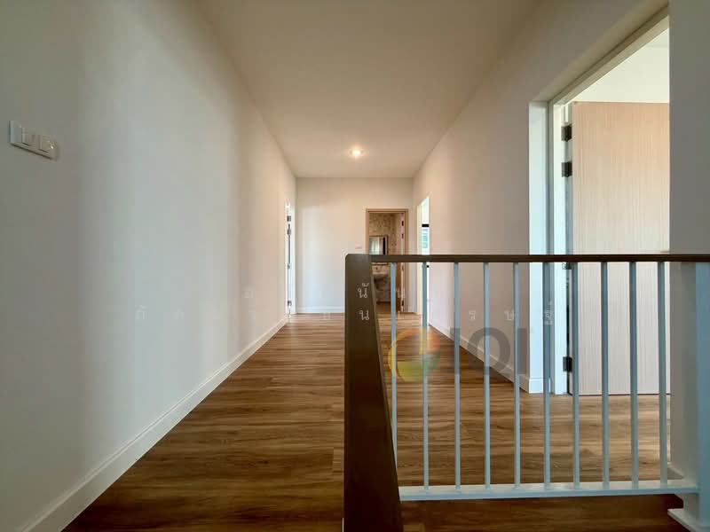 ซอยรัชดานิเวศน์ 14, Bangkok, ประชาอุทิศ 19, Samsen Nok, Huai Khwang, Bangkok, 4 Bedrooms, 250 sqm, Single Detached House For Sale, by อภัสนันท์ ภัคนราธนเศรษฐ์, 500212192 - DDproperty.com