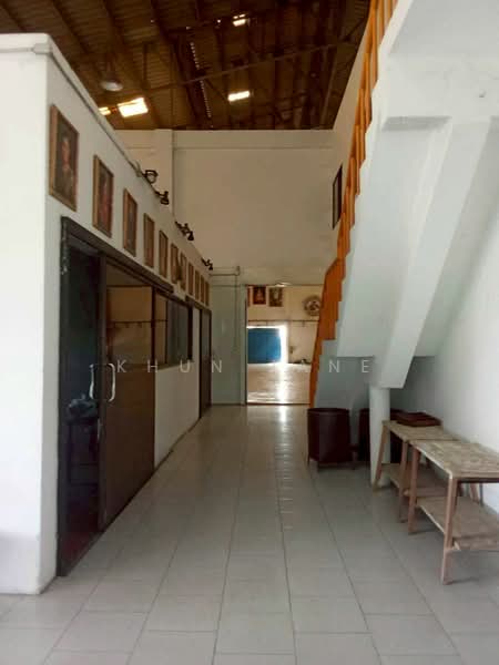 ให้เช่า - โกดัง ให้เช่า อยู่ใกล้ถนนศรีนครินทร์ร่มเกล้า (SPSJP234), กรุงเทพ