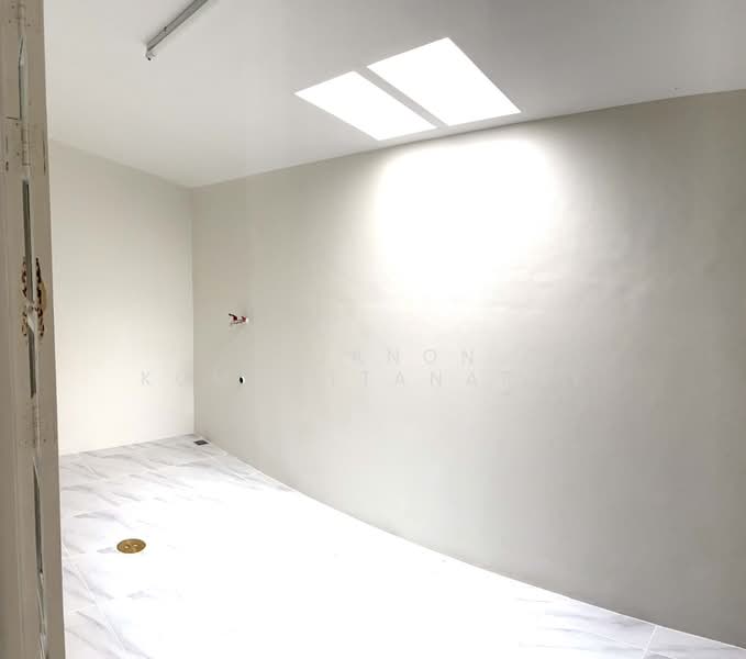 ขาย - ขายบ้านทาวน์เฮ้าส์ 2 ชั้น ม.ลภาวัน ถ.บางกรวย-ไทรน้อย ทำเลดี เดินทางสะดวก, นนทบุรี