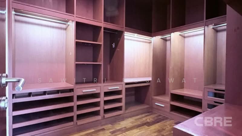 Baan Sansabai, Bangkok, Khlong Toei, Khlong Toei, Bangkok, 4 Bedrooms, 450 sqm, Single Detached House For Rent, by Sawitri Posawat, 500212266 - DDproperty.com