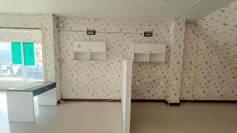 Ban Heng Rungroth, Chon Buri (Pattaya), Surasak, Si Racha, Chon Buri (Pattaya), , 168 sqm, Shophouse For Sale, by Nopadon Iamimsamran, 500212270 - DDproperty.com