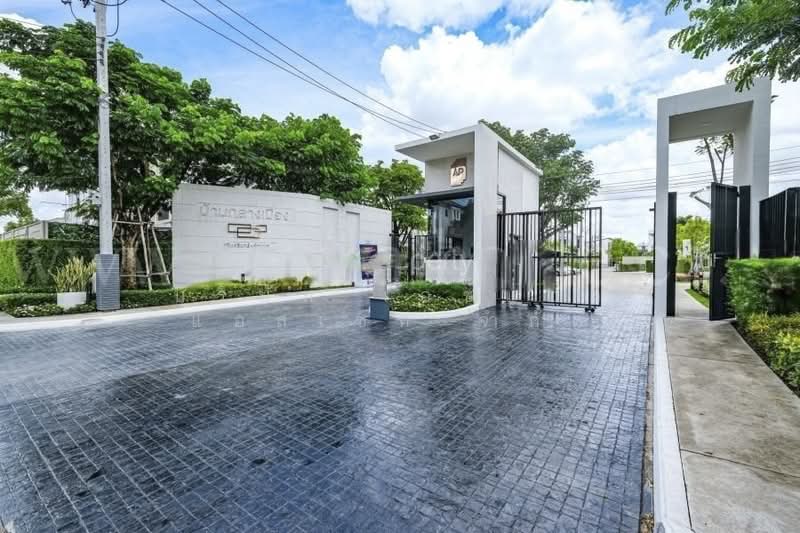Baan Klang Muang Srinakarin – Onnut, Bangkok, 174 Soi On Nut 70/1, Prawet, Prawet, Bangkok, 3 Bedrooms, 141 sqm, Townhouse For Sale, by บริษัท เอชแอล แอสเซท จำกัด, 500212276 - DDproperty.com