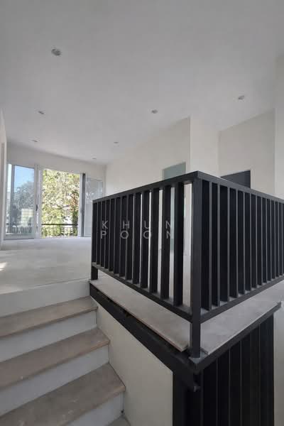 For Rent: Newly Built Single House in Sukhumvit 71, Soi Pridi Banomyong 26 (SPSSR146), Bangkok, ปรีดีพนมยงค์ 26, Khlong Tan Nua, Watthana, Bangkok, 3 Bedrooms, 340 sqm, Single Detached House For Rent, by Khun Poon, 500212285 - DDproperty.com