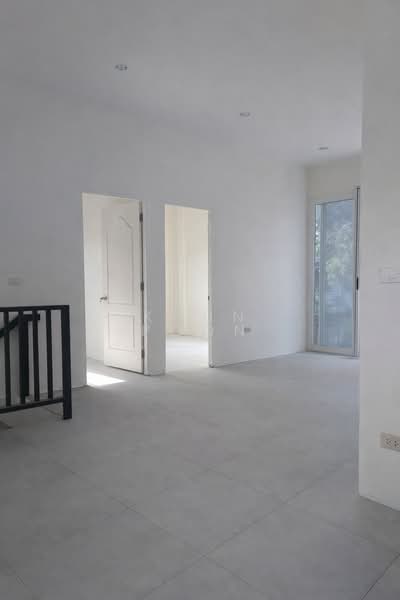 For Rent: Newly Built Single House in Sukhumvit 71, Soi Pridi Banomyong 26 (SPSSR146), Bangkok, ปรีดีพนมยงค์ 26, Khlong Tan Nua, Watthana, Bangkok, 3 Bedrooms, 340 sqm, Single Detached House For Rent, by Khun Poon, 500212285 - DDproperty.com
