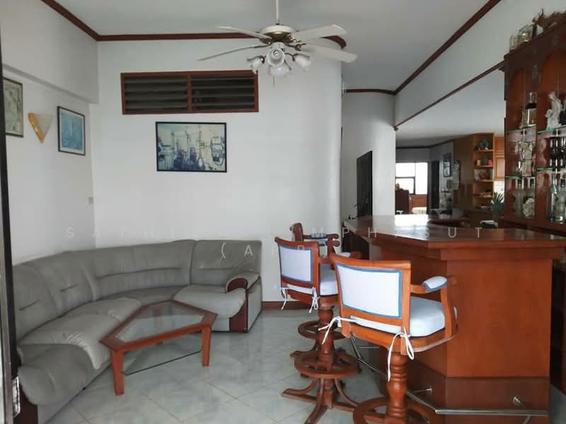 Jomtien Complex Condotel, Chon Buri (Pattaya), 414 Thappraya Road, Nong Pru, Bang Lamung (Pattaya), Chon Buri (Pattaya), 3 Bedrooms, 188 sqm, Condo For Sale, by Sathida Limphasut (App), 500212297 - DDproperty.com