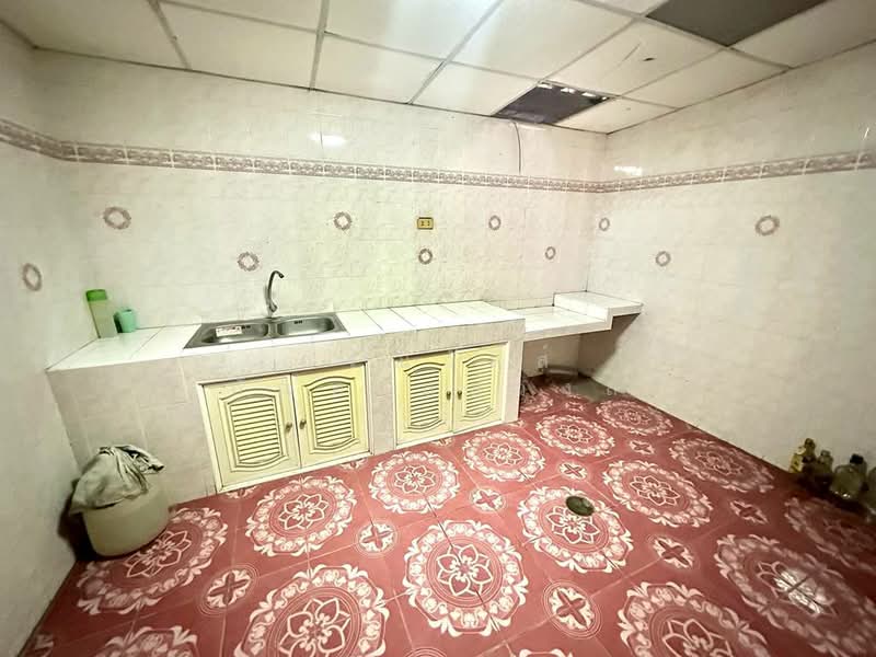 For Sale - ขาย ทาวน์เฮ้าส์ 2 ชั้น หมู่บ้าน เพชรทวีสุข เพชรเกษม 106, Bangkok