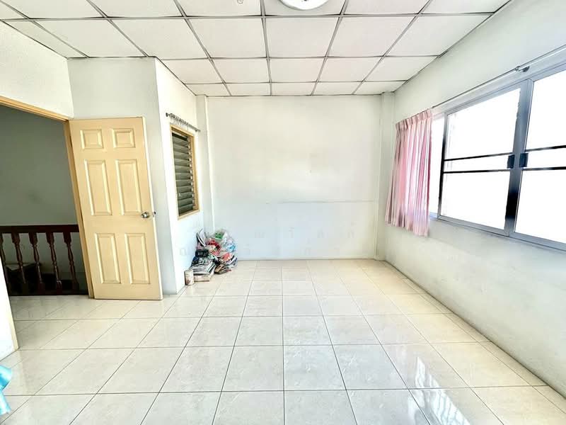 For Sale - ขาย ทาวน์เฮ้าส์ 2 ชั้น หมู่บ้าน เพชรทวีสุข เพชรเกษม 106, Bangkok