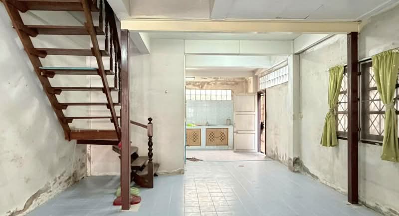 Phet Thawee Village : หมู่บ้านเพชรทวี, Chon Buri (Pattaya), เพชรบ้านสวน 13, Ban Suan, Muang Chon Buri, Chon Buri (Pattaya), 2 Bedrooms, 150 sqm, Townhouse For Sale, by กรกฤตย์ บุญสระ, 500212309 - DDproperty.com