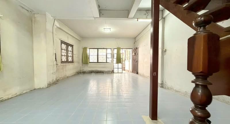 ขาย - Phet Thawee Village : หมู่บ้านเพชรทวี, ชลบุรี