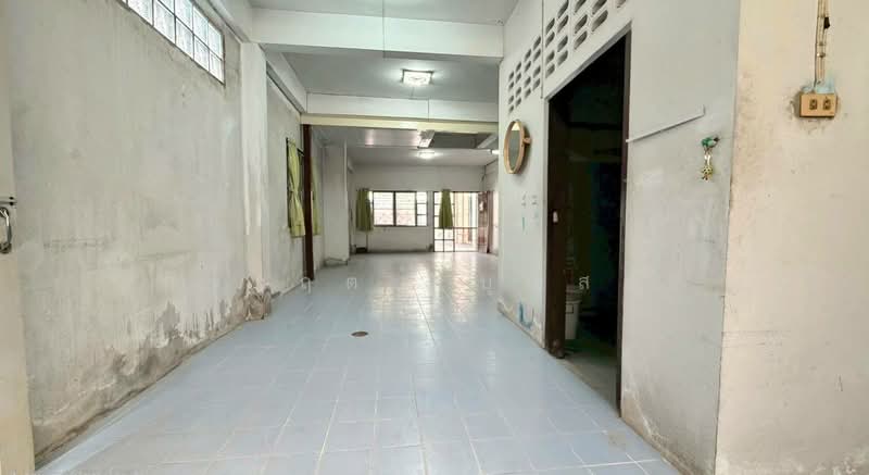 Phet Thawee Village : หมู่บ้านเพชรทวี, Chon Buri (Pattaya), เพชรบ้านสวน 13, Ban Suan, Muang Chon Buri, Chon Buri (Pattaya), 2 Bedrooms, 150 sqm, Townhouse For Sale, by กรกฤตย์ บุญสระ, 500212309 - DDproperty.com