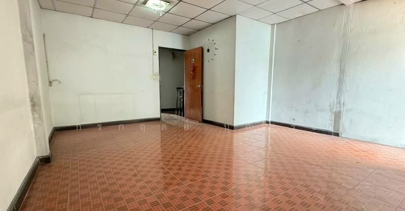 Phet Thawee Village : หมู่บ้านเพชรทวี, Chon Buri (Pattaya), เพชรบ้านสวน 13, Ban Suan, Muang Chon Buri, Chon Buri (Pattaya), 2 Bedrooms, 150 sqm, Townhouse For Sale, by กรกฤตย์ บุญสระ, 500212309 - DDproperty.com