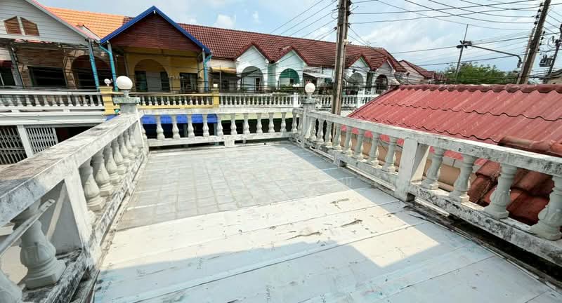 ขาย - Phet Thawee Village : หมู่บ้านเพชรทวี, ชลบุรี