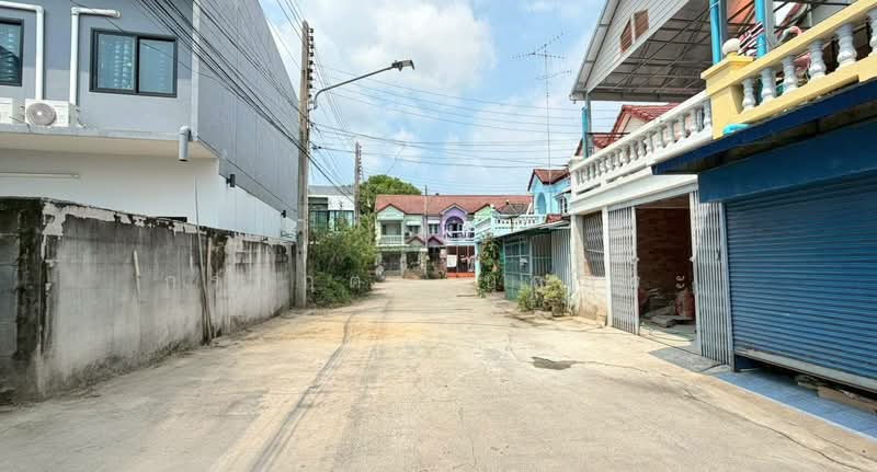 Phet Thawee Village : หมู่บ้านเพชรทวี, Chon Buri (Pattaya), เพชรบ้านสวน 13, Ban Suan, Muang Chon Buri, Chon Buri (Pattaya), 2 Bedrooms, 150 sqm, Townhouse For Sale, by กรกฤตย์ บุญสระ, 500212309 - DDproperty.com