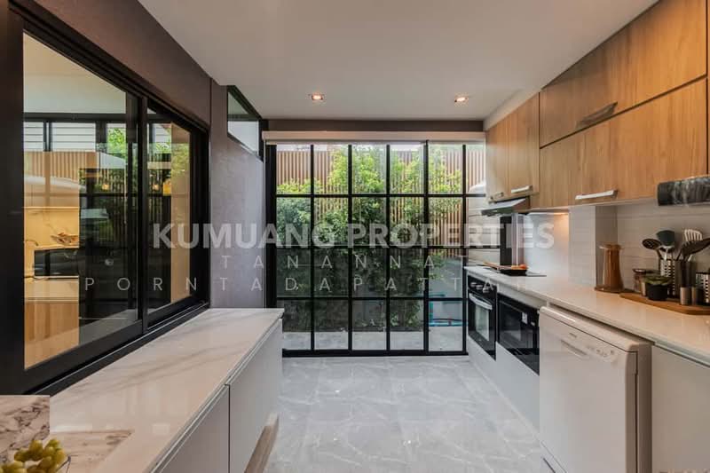 Luxury Modern Classic Pool Villa in Chiang Mai,, Chiang Mai, Fa Ham, Muang Chiang Mai, Chiang Mai, 4 Bedrooms, 494 sqm, Single Detached House For Sale, by Tanannat Porntadapattanayothin, 500212315 - DDproperty.com