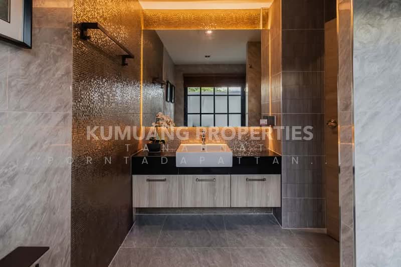 Luxury Modern Classic Pool Villa in Chiang Mai,, Chiang Mai, Fa Ham, Muang Chiang Mai, Chiang Mai, 4 Bedrooms, 494 sqm, Single Detached House For Sale, by Tanannat Porntadapattanayothin, 500212315 - DDproperty.com
