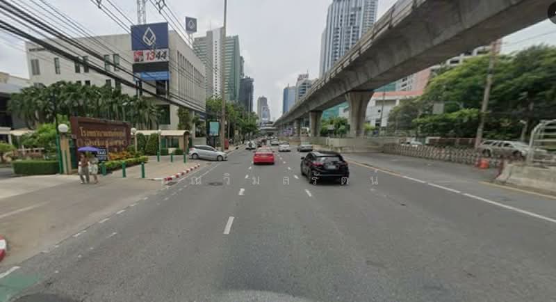 ขายที่ดินพร้อมสิ่งปลูกสร้าง ใจกลางสาทร ติด BTS เซนต์หลุยส์ ผังสีแดง พ.5, กรุงเทพ, ยานนาวา, สาทร, กรุงเทพ, 1,200 ตร.ม., ที่ดิน ขาย, โดย คุณวิมลรัตน์, 500212326 - DDproperty.com