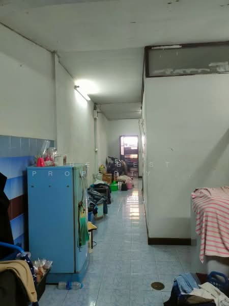 หมู่บ้านหลังคาแดง เคหะร่มเกล้า24 กรุงเทพมหานคร, กรุงเทพ, คลองสองต้นนุ่น, ลาดกระบัง, กรุงเทพ, 120 ตร.ม., ทาวน์เฮ้าส์ ขาย, โดย The Best Property พัช, 500212328 - DDproperty.com