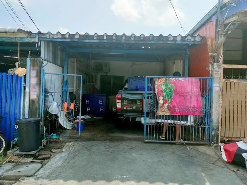 หมู่บ้านหลังคาแดง เคหะร่มเกล้า24 กรุงเทพมหานคร, กรุงเทพ, คลองสองต้นนุ่น, ลาดกระบัง, กรุงเทพ, 120 ตร.ม., ทาวน์เฮ้าส์ ขาย, โดย The Best Property พัช, 500212328 - DDproperty.com