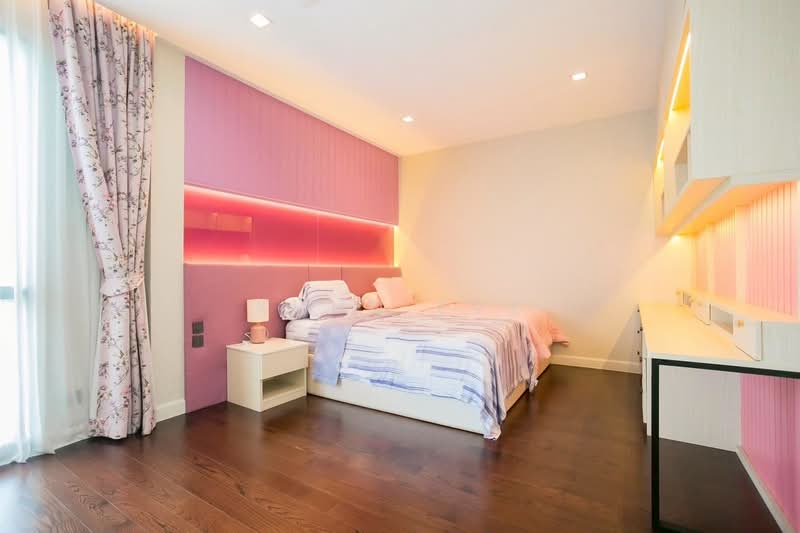 The Gentry Ekamai-Ladprao, Bangkok, 90 Soi Ladprao 94, Phlapphla, Wang Thonglang, Bangkok, 3 Bedrooms, 380 sqm, Single Detached House For Rent, by Khun Eve, 500212331 - DDproperty.com