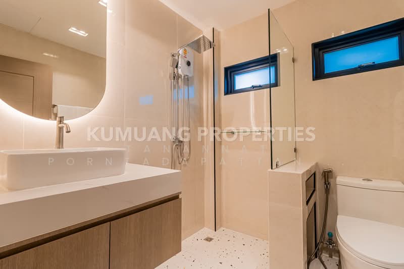 uxury Modern Single House, Chiang Mai, Nong Chom, San Sai, Chiang Mai, 4 Bedrooms, 440 sqm, Single Detached House For Sale, by Tanannat Porntadapattanayothin, 500212335 - DDproperty.com