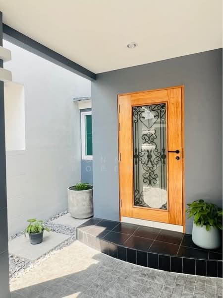 ขาย - บ้านเศรณีปาร์ค : Baan Seranee Park, กรุงเทพ