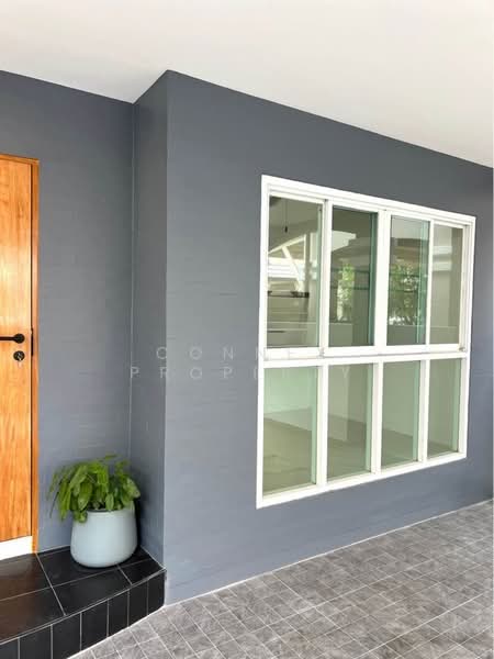 ขาย - บ้านเศรณีปาร์ค : Baan Seranee Park, กรุงเทพ