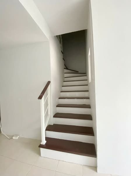 Baan Pruksa 51 Chalongkrung, Bangkok, Soi Chalongkrung 53, Chalongkrung Road, Lam Pla Tiew, Lat Krabang, Bangkok, 3 Bedrooms, 100 sqm, Townhouse For Sale, by The Best Property Agent นกกี้, 500212349 - DDproperty.com